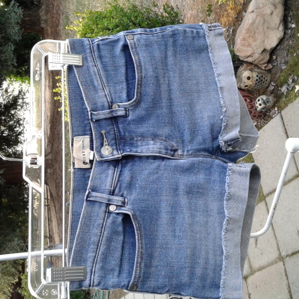 Short brand is Rocky dream size 1-25 good condition in inseam 2 1/2 in - Picture 1 of 8